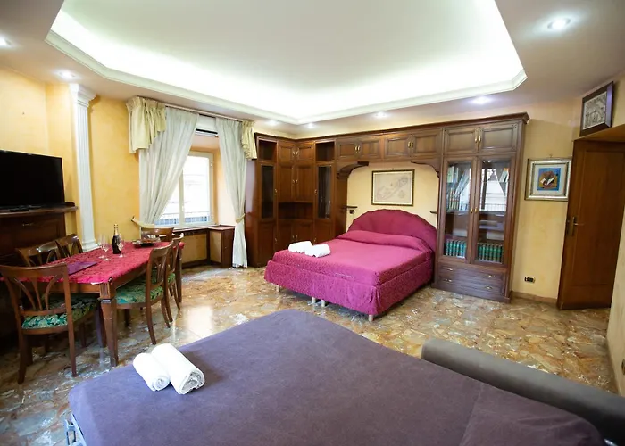 Domus Patrizia Romana 6 Persone Roma